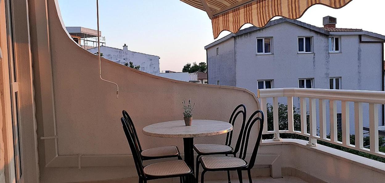 Apartments Villa Bonaca Baška Voda Pokoj fotografie