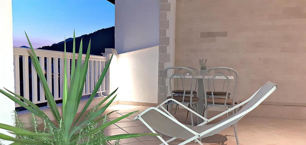 Apartments Villa Bonaca Baška Voda Pokoj fotografie