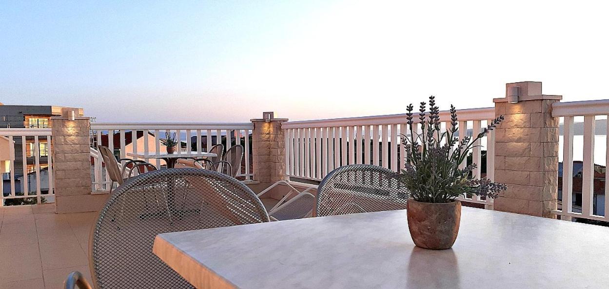 Apartments Villa Bonaca Baška Voda Pokoj fotografie